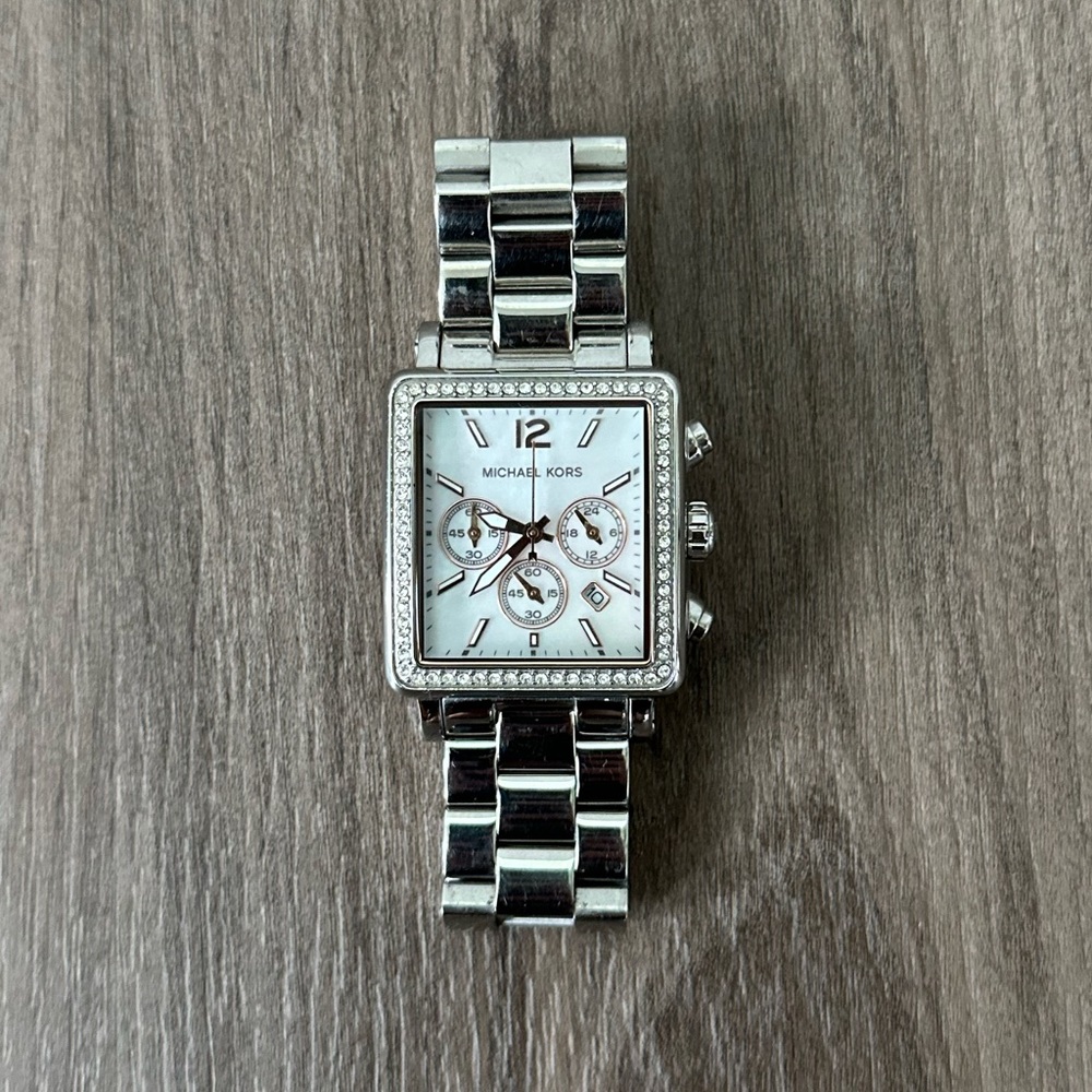 Michael Kors Silver Tone Rose Gold MK5350 Watch Stainless Steel Mother of Pearl